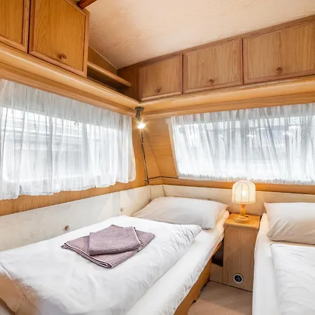 Italia 90 Caravans Kemping