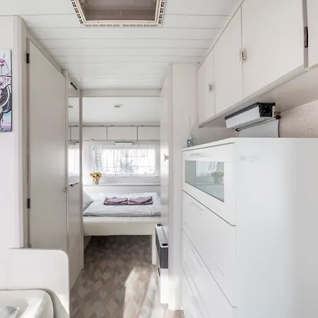 Italia 90 Caravans Kemping Domaso